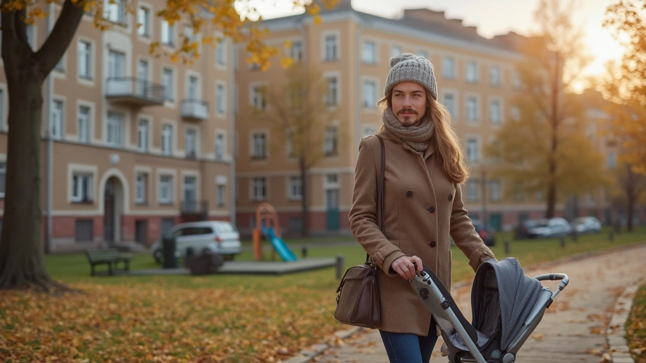 Какая коляска легко складывается: выбираем удобную модель